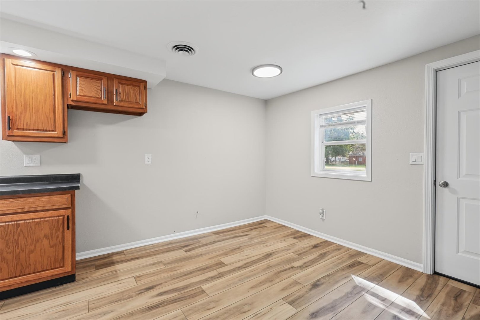 604 E Houghton Street Property Photo 13