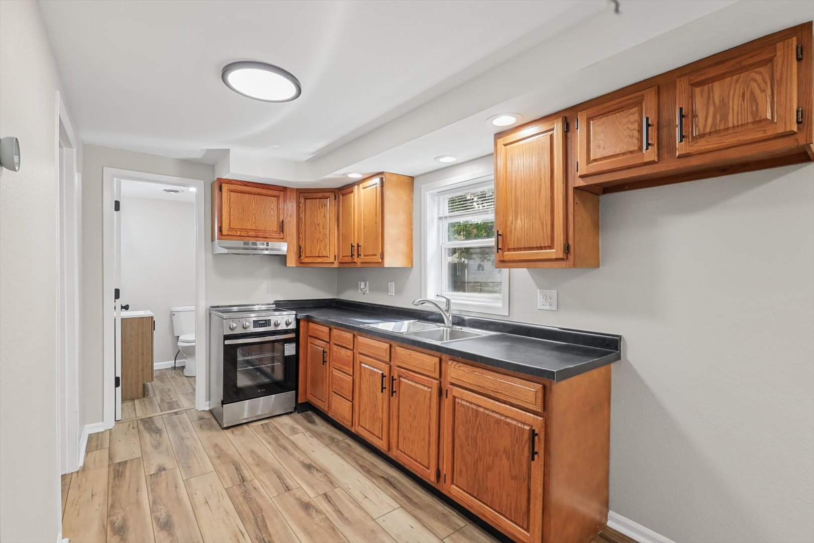 604 E Houghton Street Property Photo 16