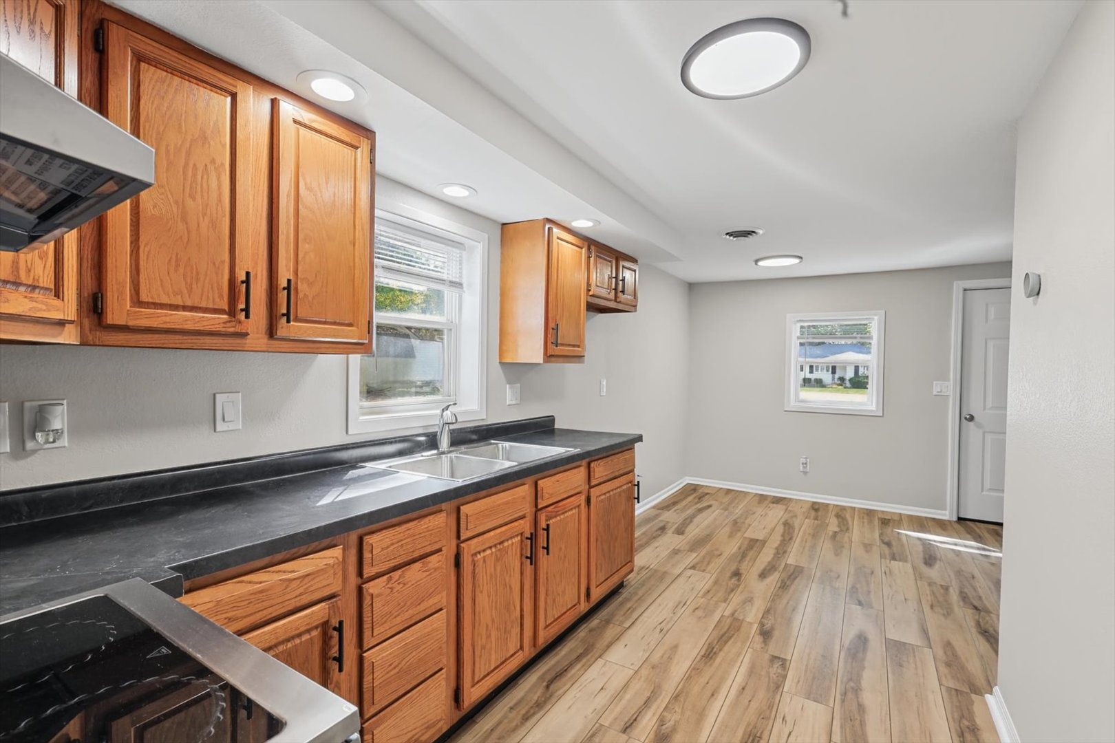 604 E Houghton Street Property Photo 17
