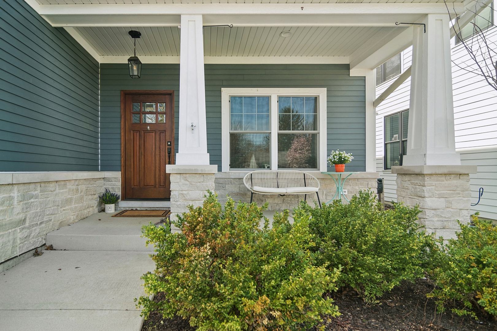 302 N Elm Street Property Photo 2