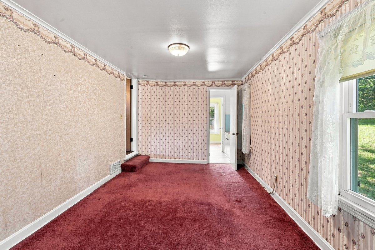 39132 N Mound Avenue Property Photo 15