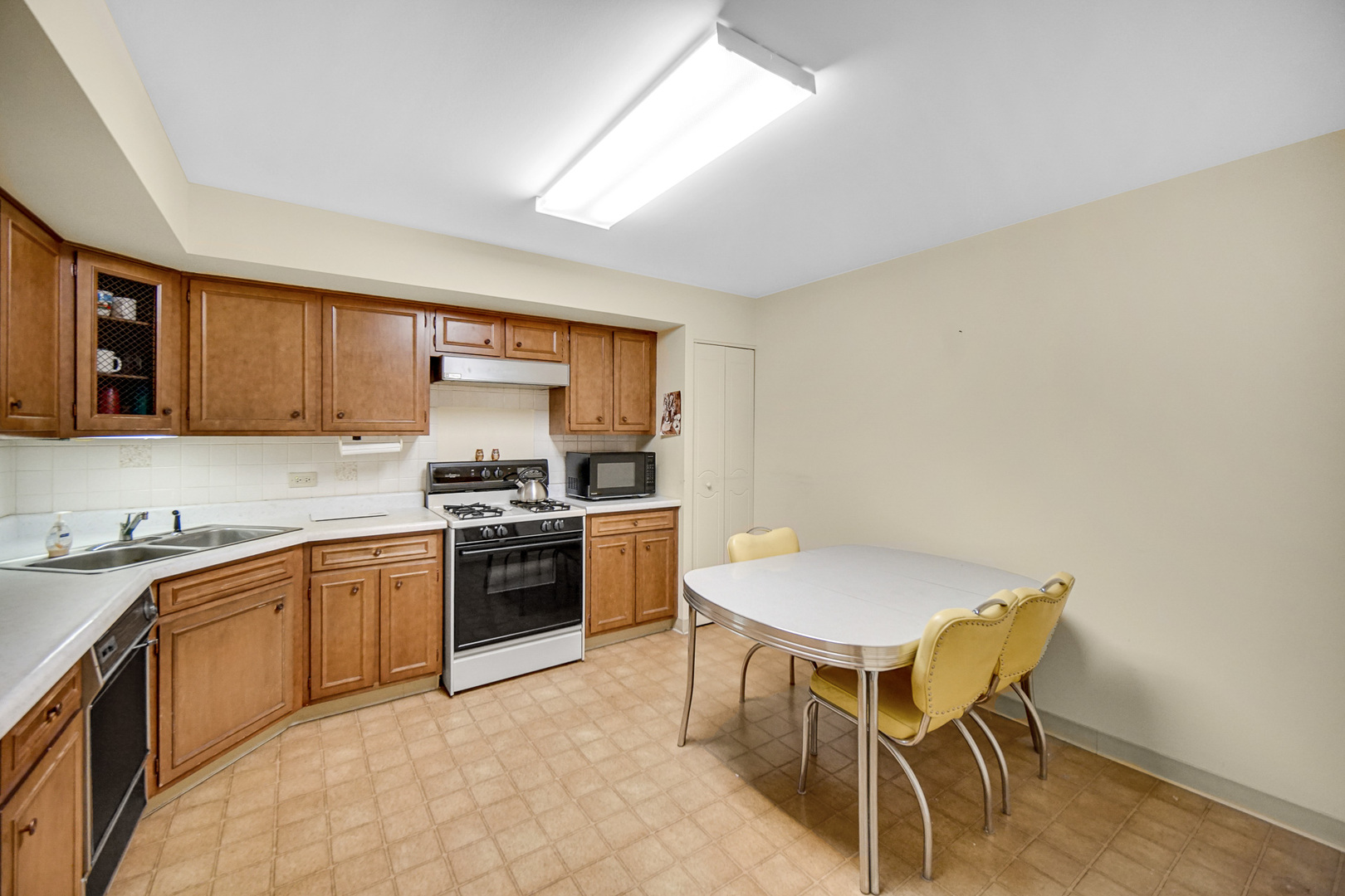 235 Marengo Avenue 3e Property Photo 14