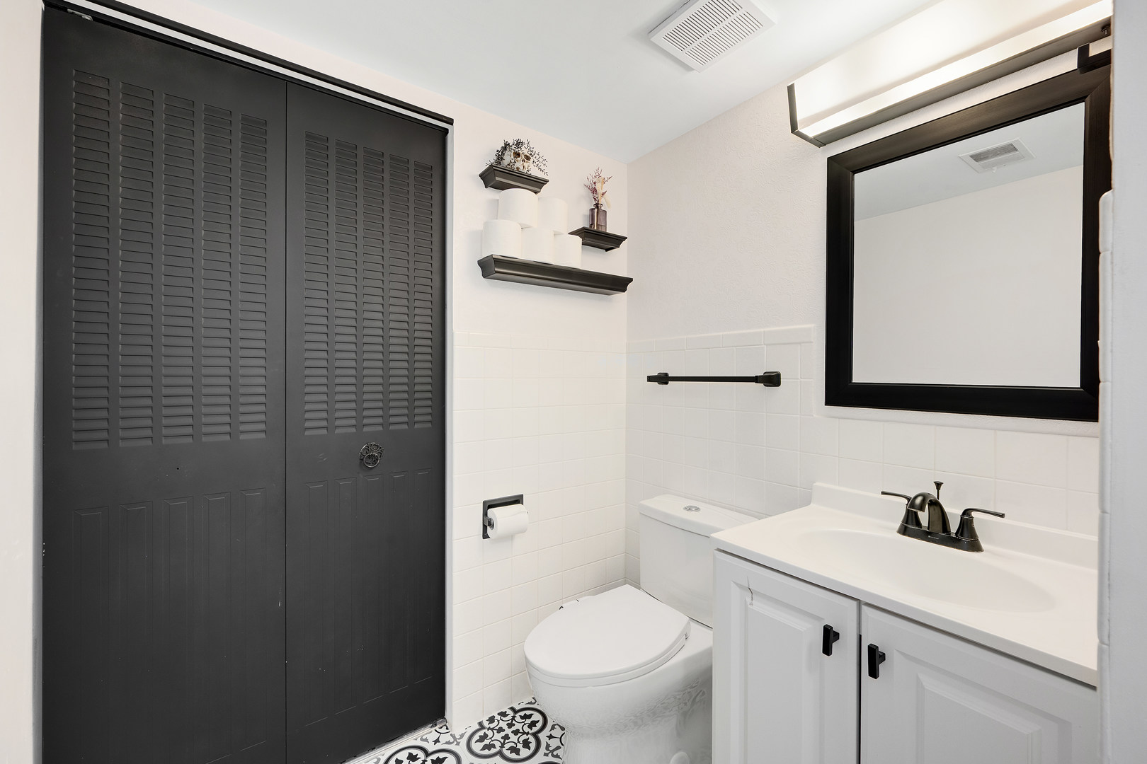 12746849 Property Photo 16