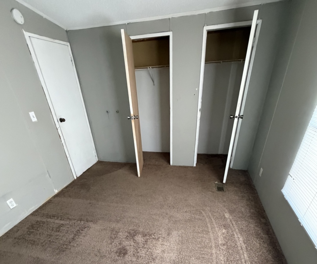 790 Maple Lane Property Photo 2