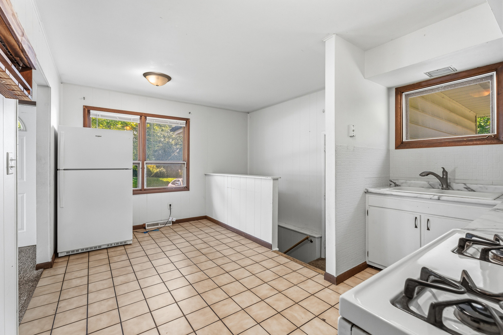 106 Thornton Street Property Photo 3