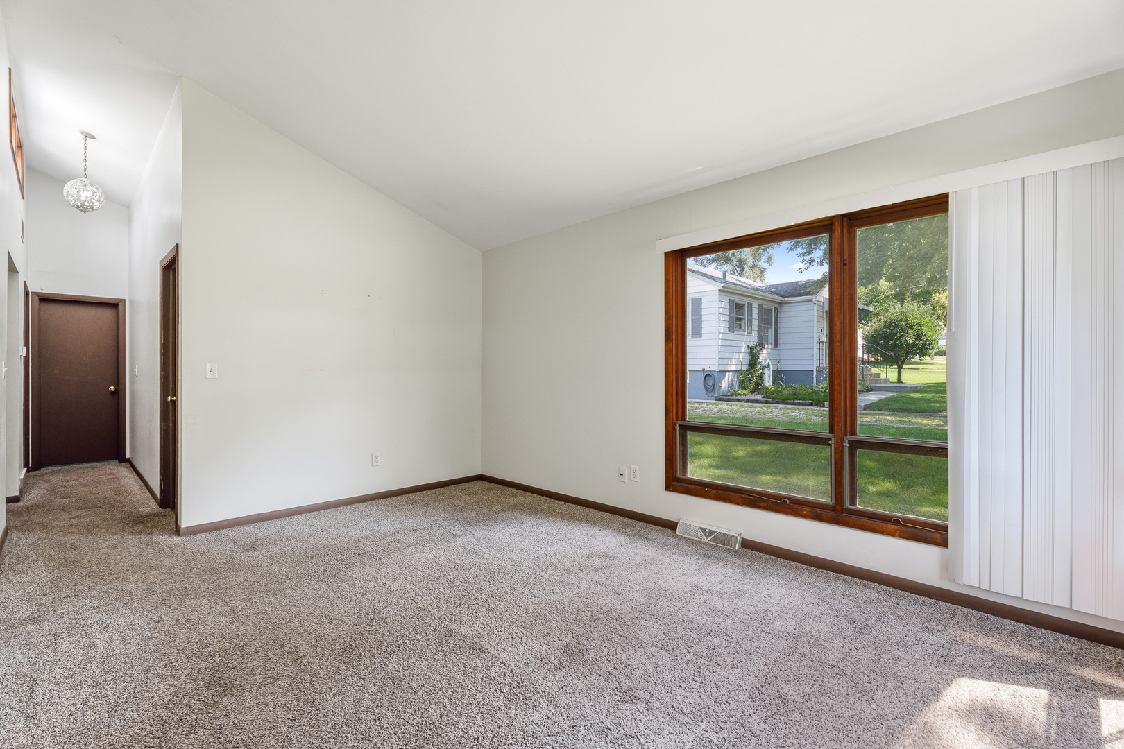 106 Thornton Street Property Photo 7