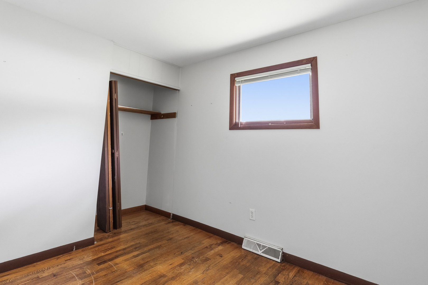106 Thornton Street Property Photo 16