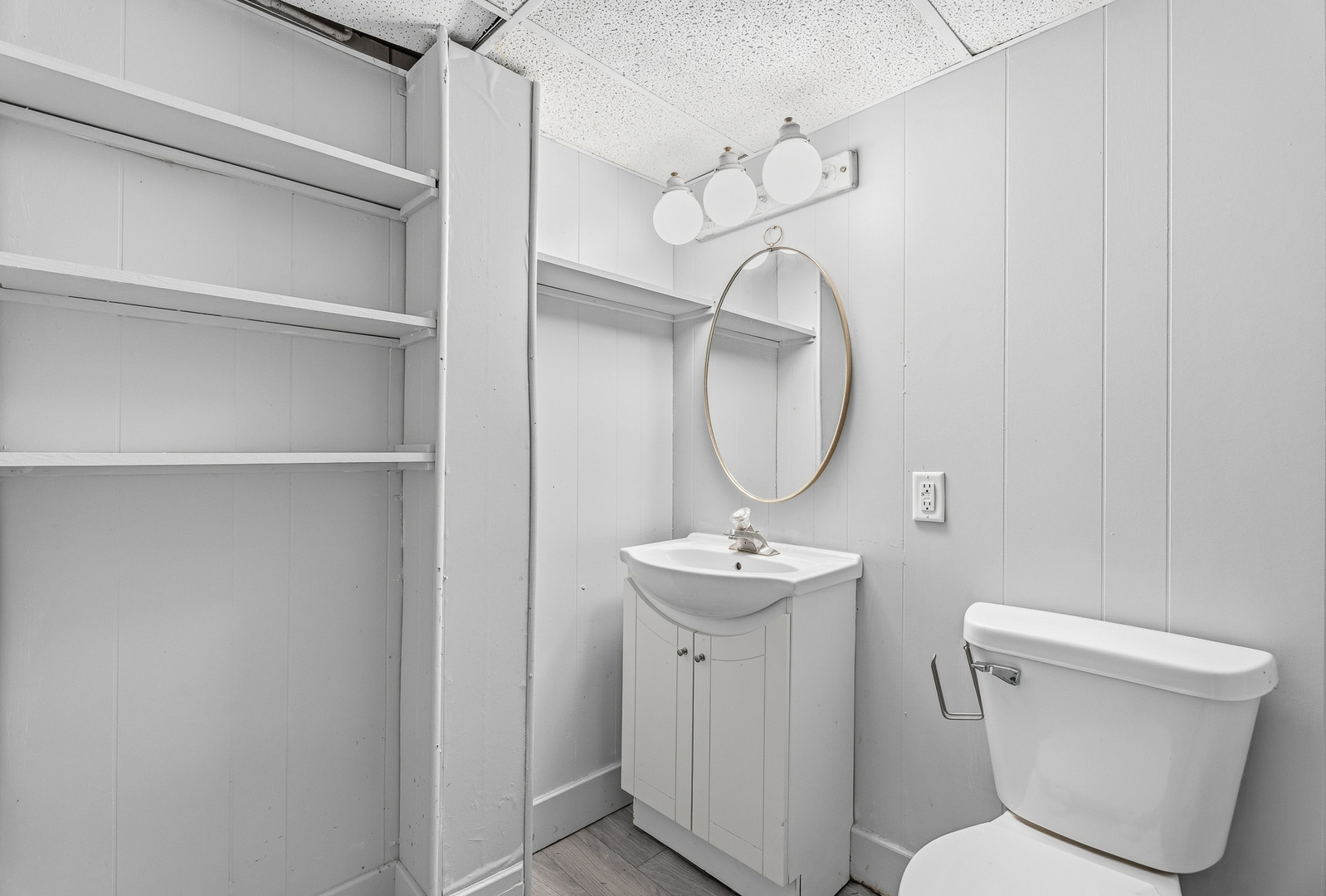 106 Thornton Street Property Photo 24