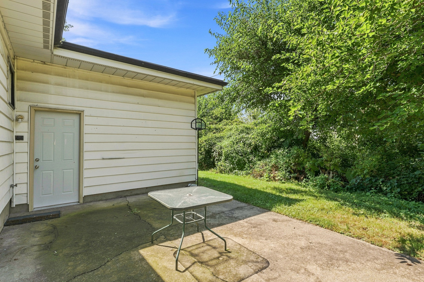 106 Thornton Street Property Photo 25