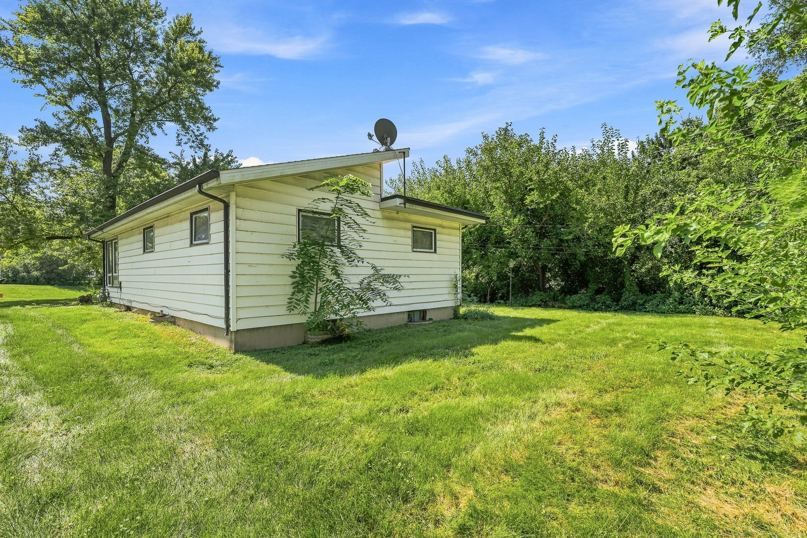 106 Thornton Street Property Photo 30