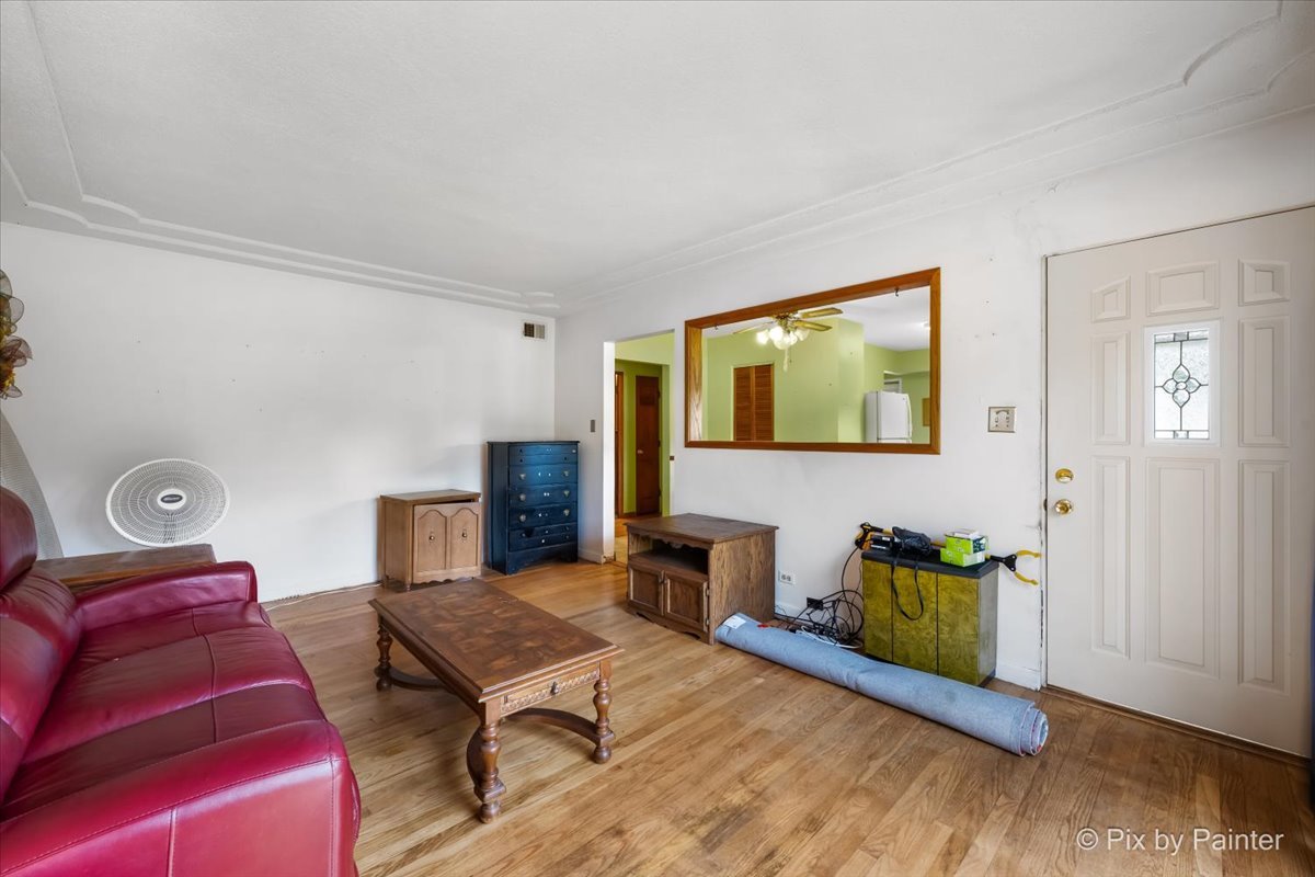 12746867 Property Photo 3