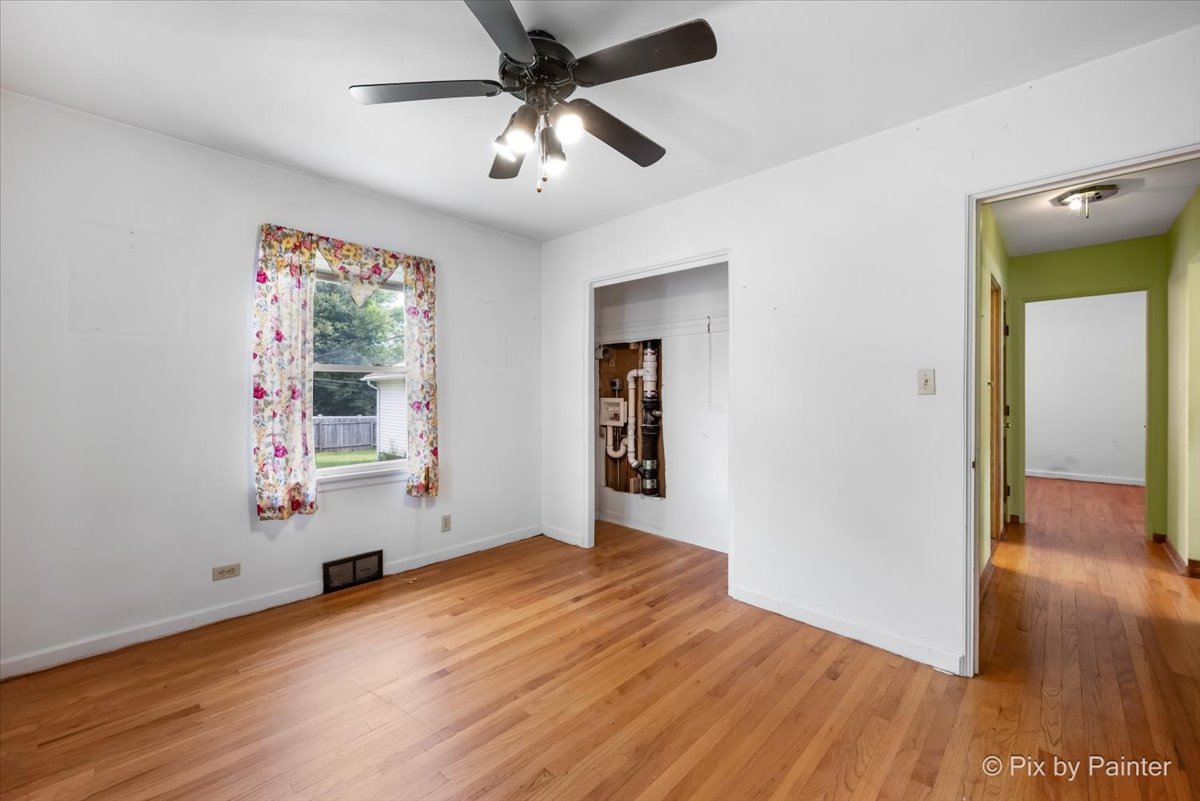 12746867 Property Photo 13