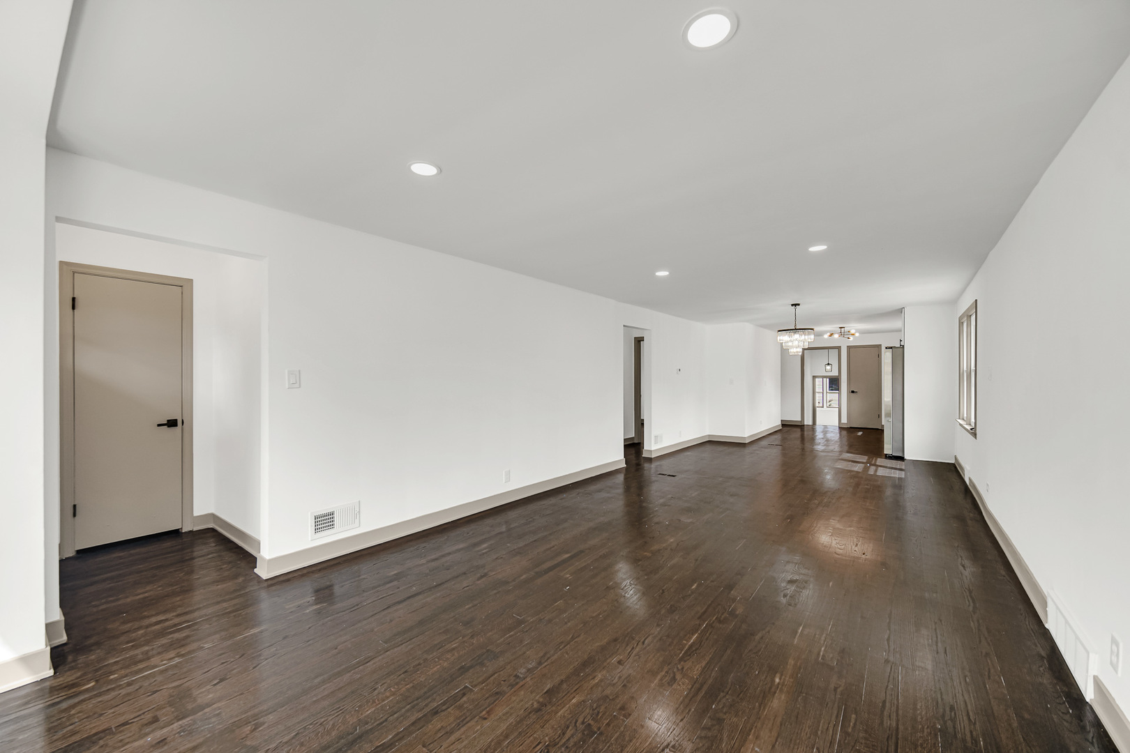 18419 Gottschalk Avenue Property Photo 5