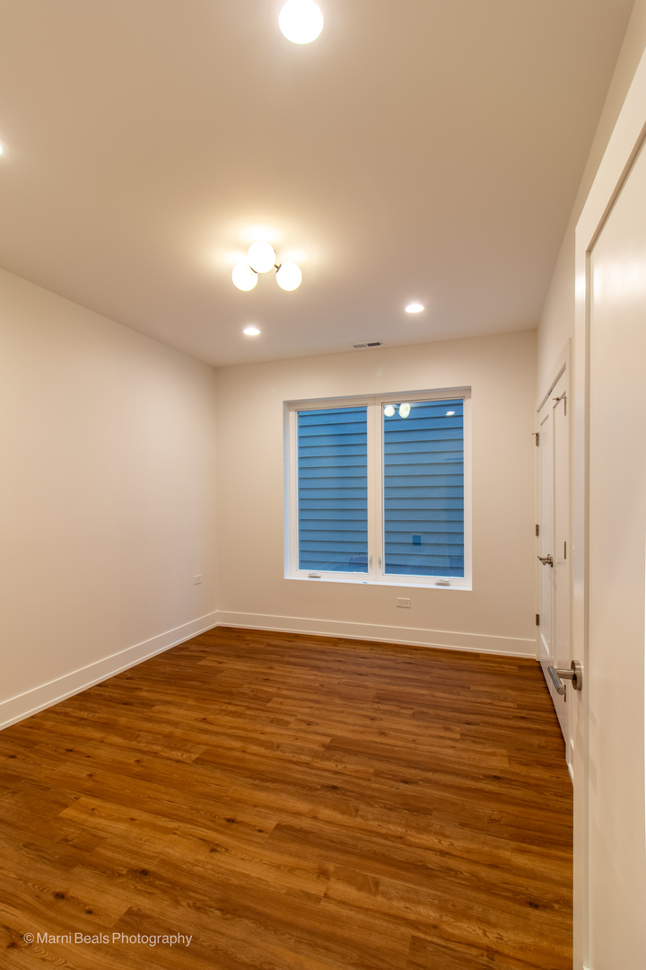6747 S Langley Avenue Property Photo 35