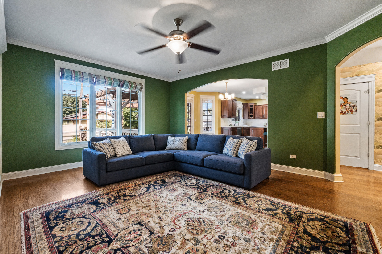 9304 Sproat Street Property Photo 8