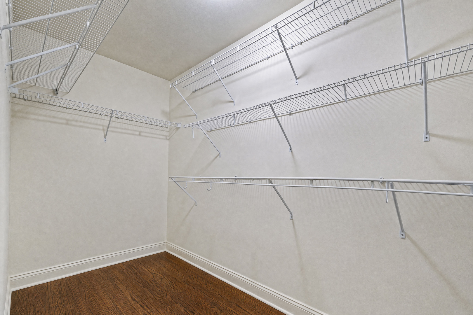 9304 Sproat Street Property Photo 14