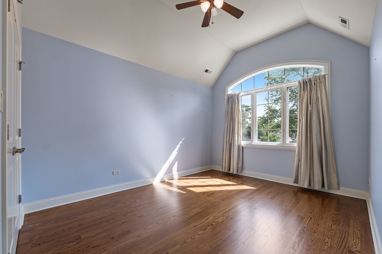 9304 Sproat Street Property Photo 19