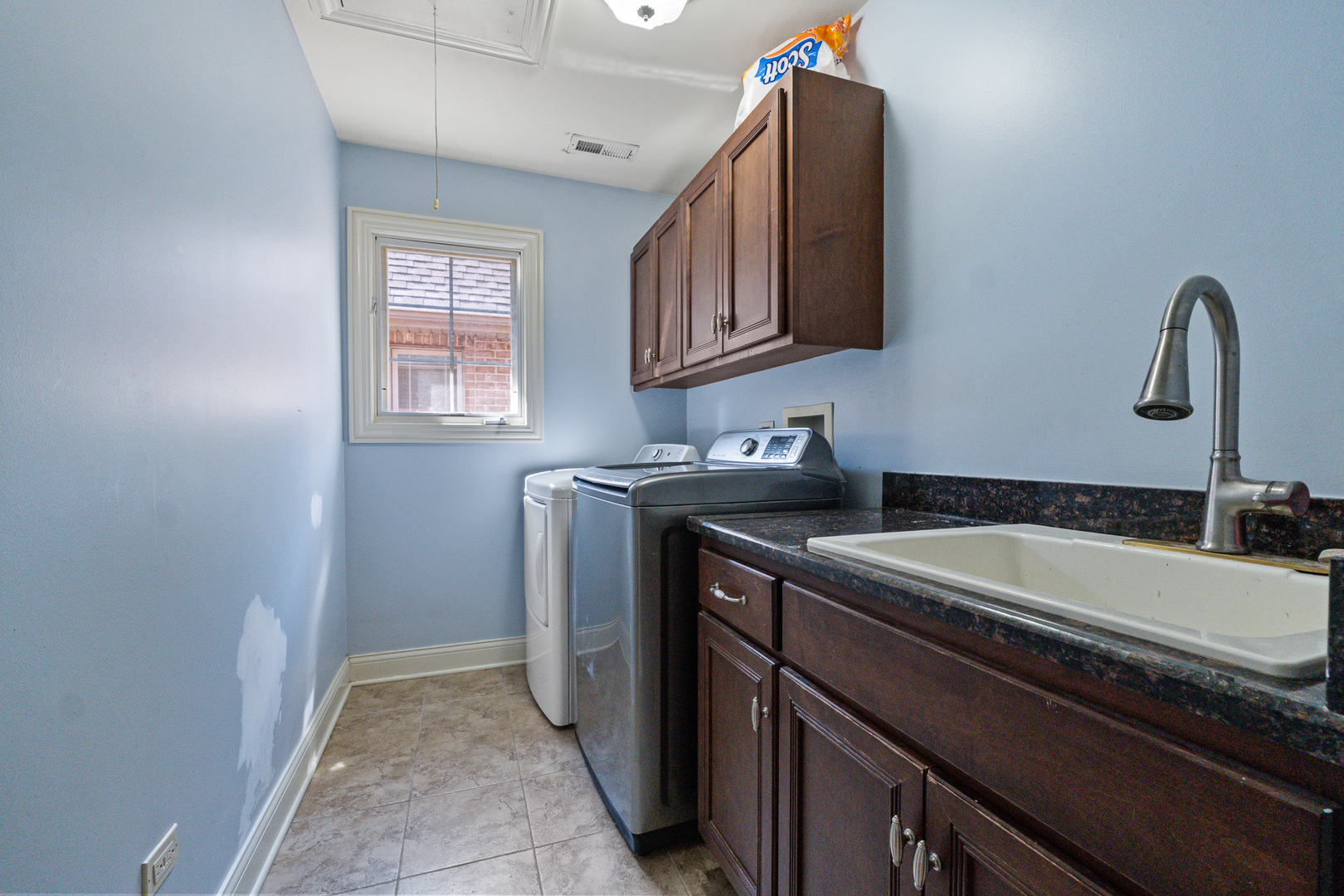 9304 Sproat Street Property Photo 22