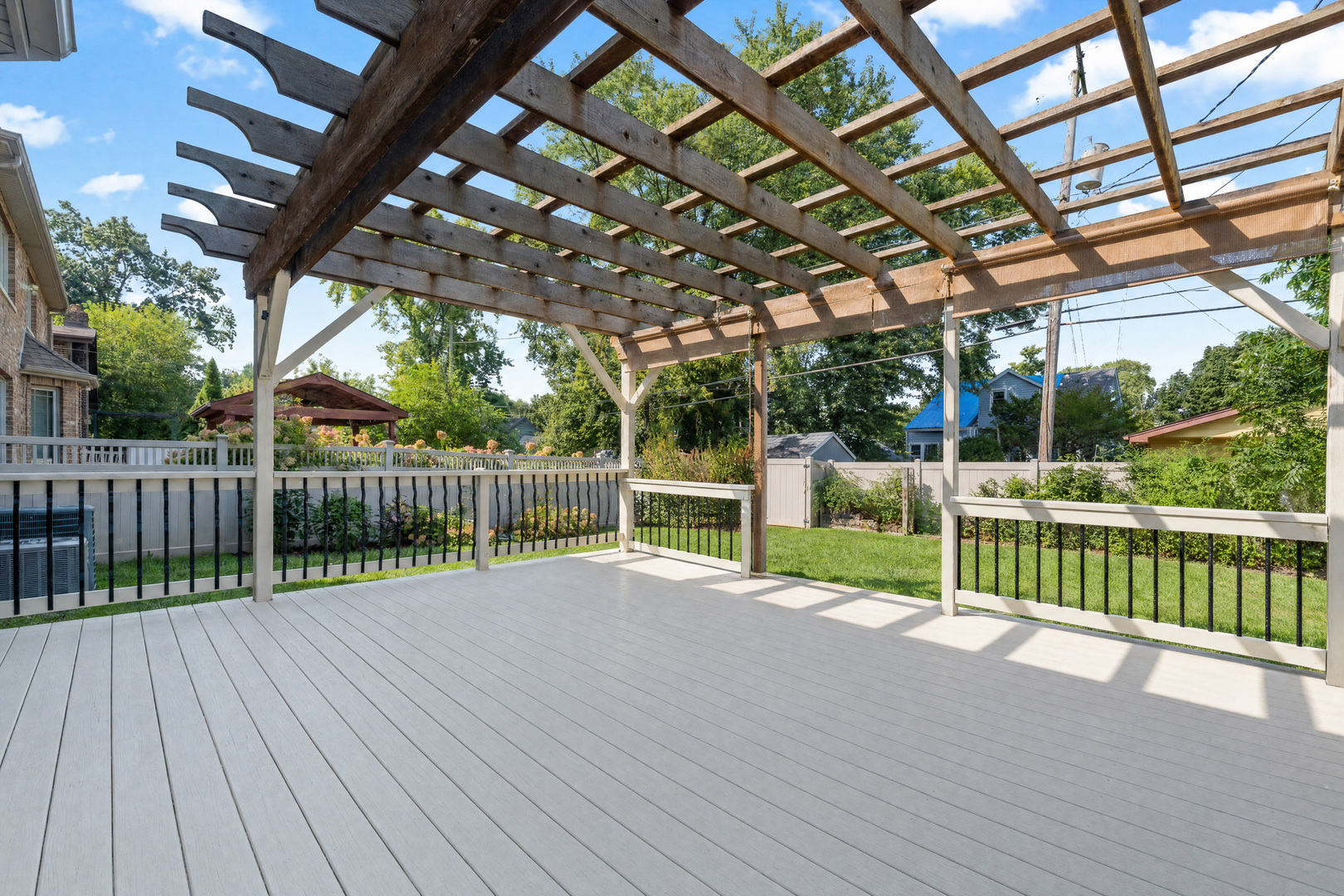 9304 Sproat Street Property Photo 25