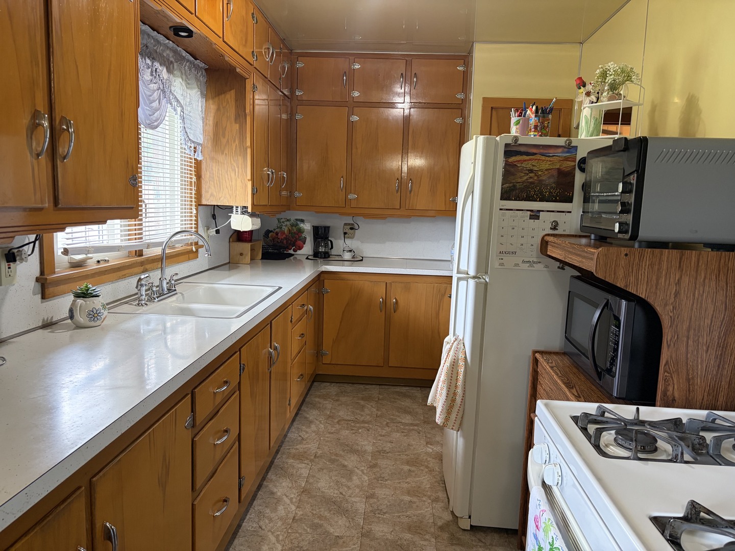 1505 N Joliet Street Property Photo 3