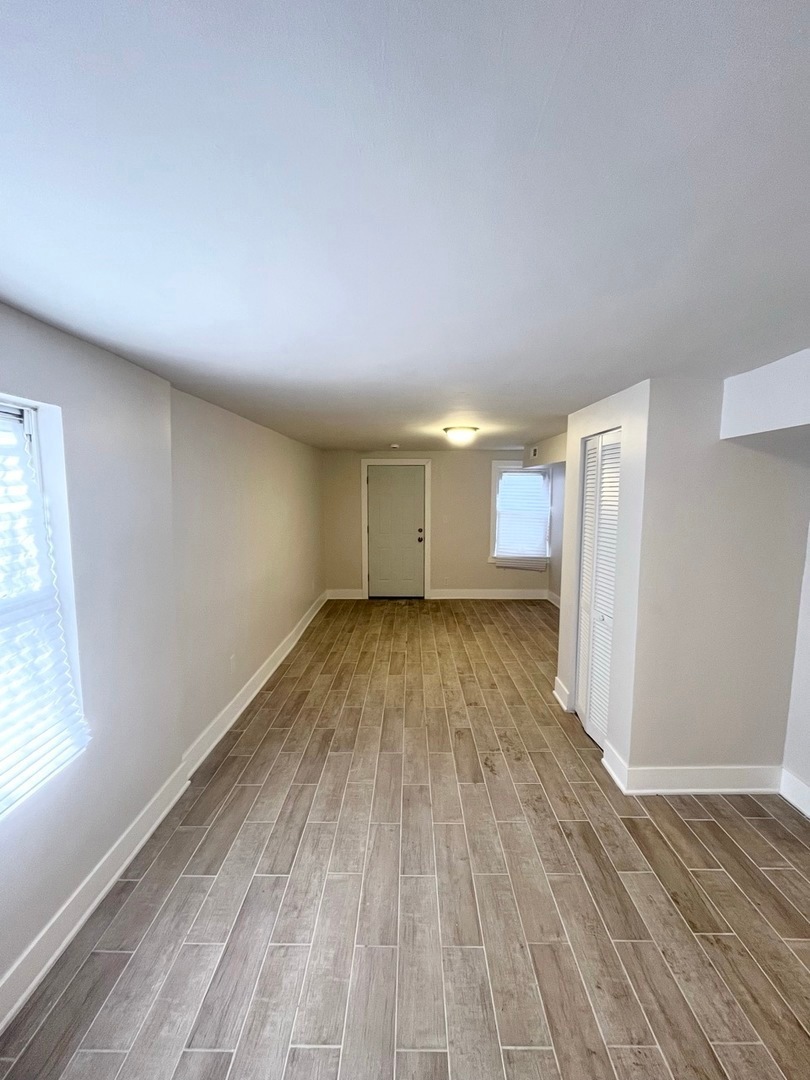 2633 S Christiana Avenue Ch1 Property Photo 4