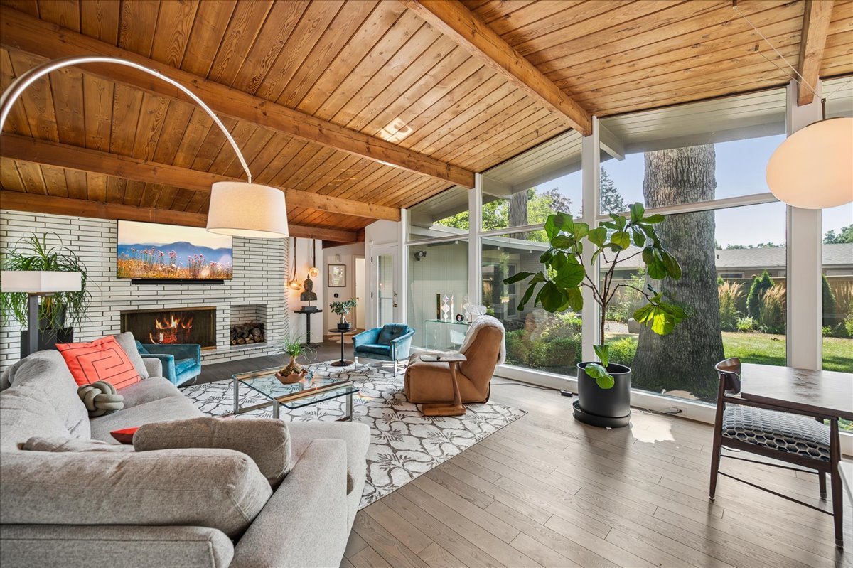 286 Avon Avenue Property Photo 7