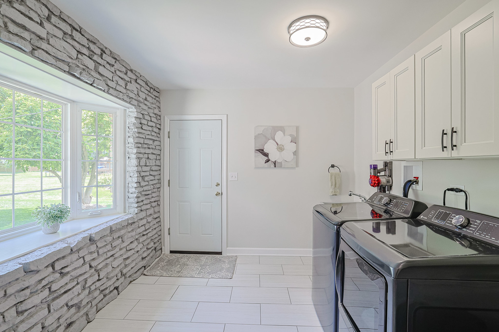 824 Ogden Road Property Photo 13