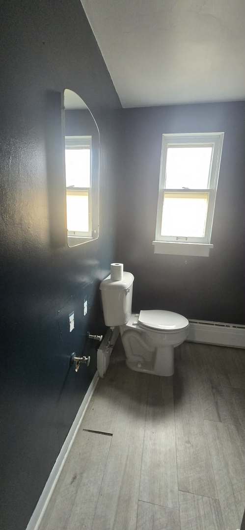 8118 N Ozark Avenue Property Photo 3