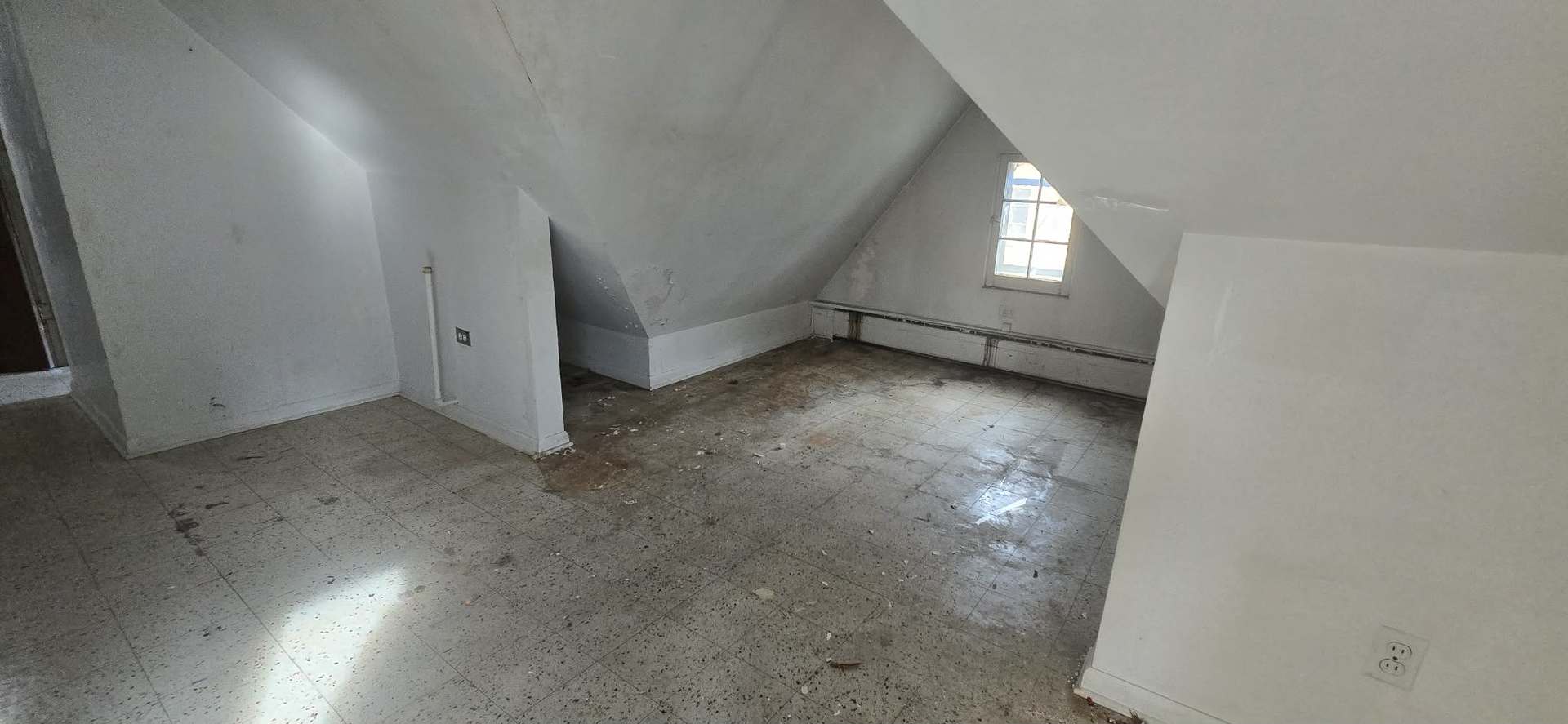 8118 N Ozark Avenue Property Photo 15