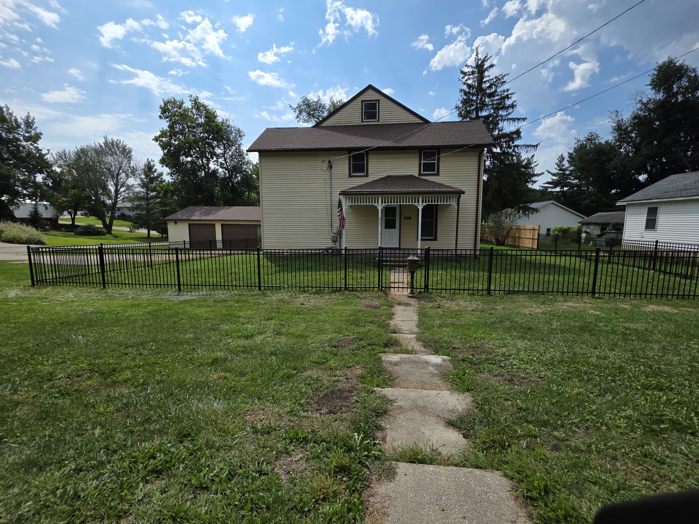 803 Monroe Street Property Photo 1