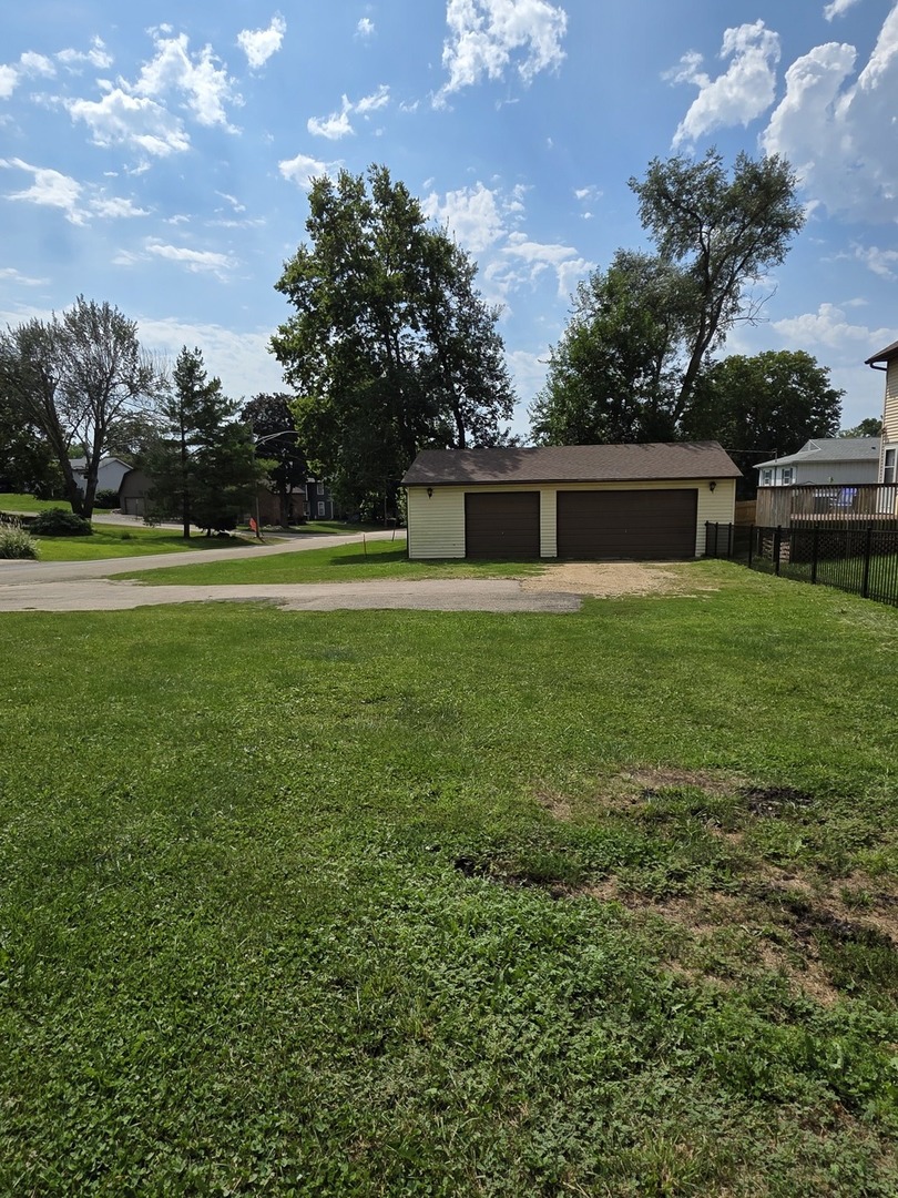 803 Monroe Street Property Photo 3