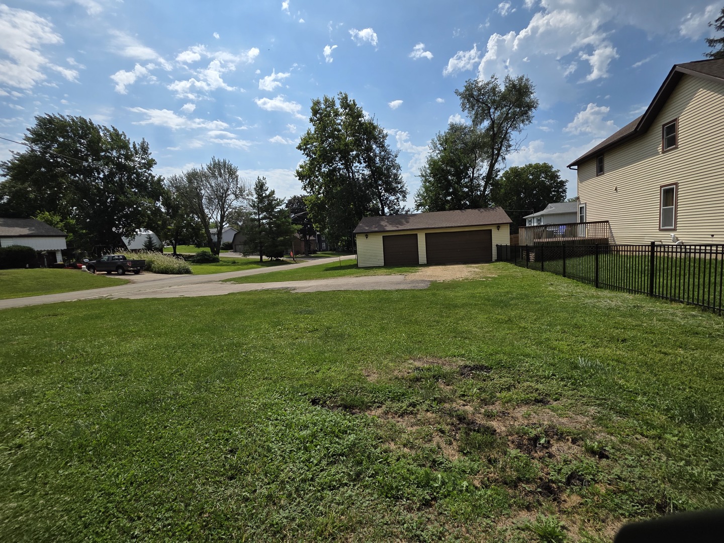 803 Monroe Street Property Photo 6