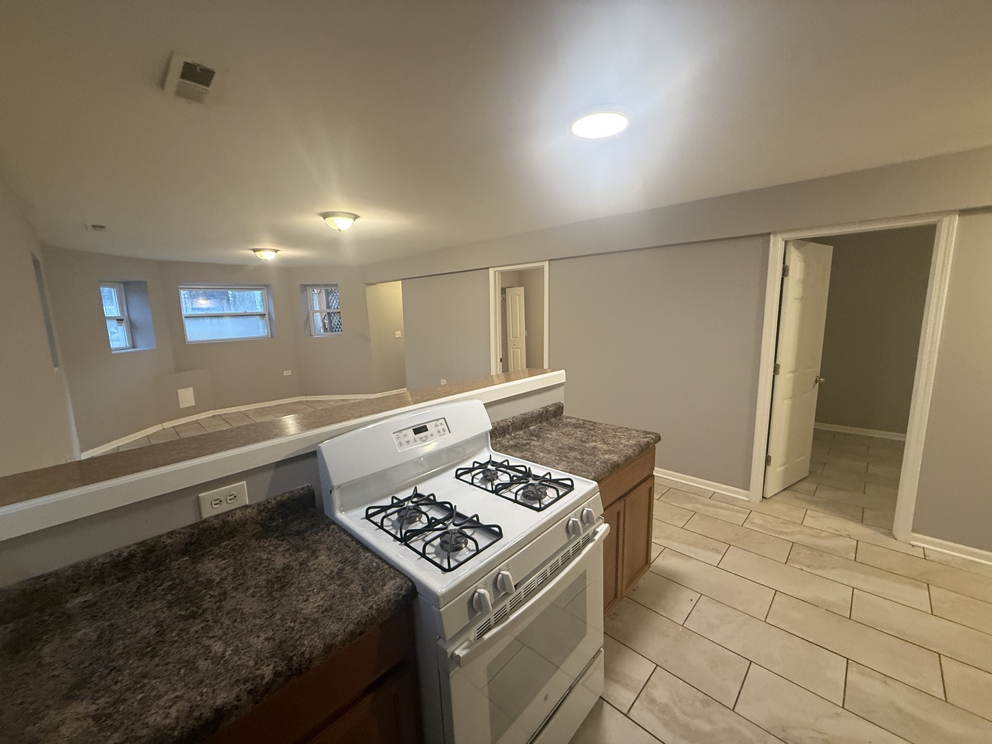 1315 S Komensky Avenue G Property Photo 6