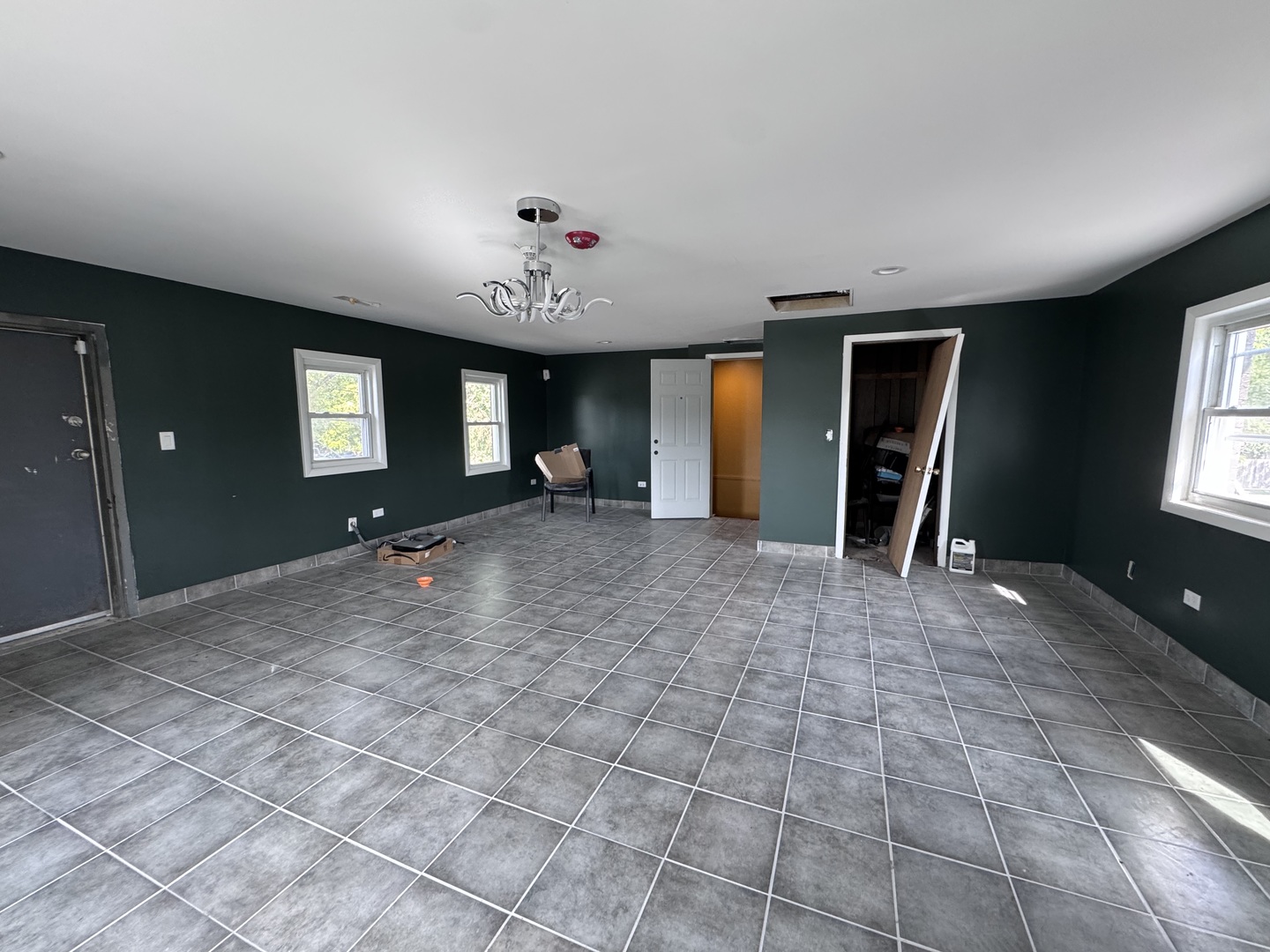 1209 Lisle Place Property Photo 4
