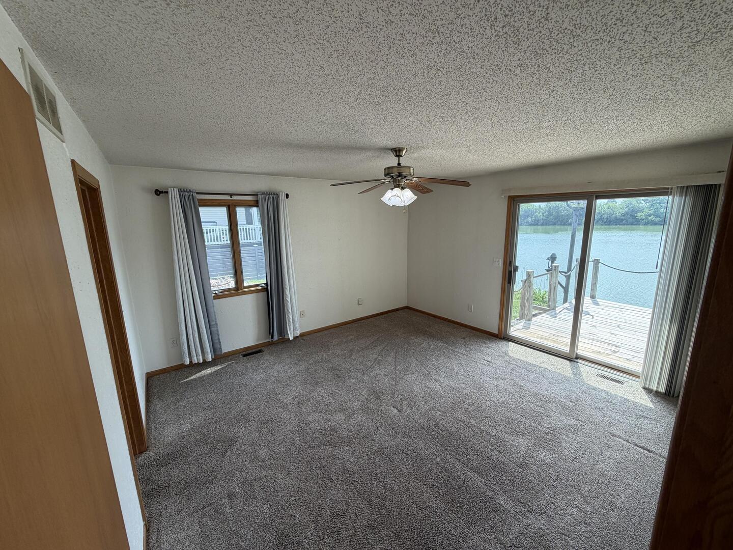 29 N Shoreline Drive Property Photo 12