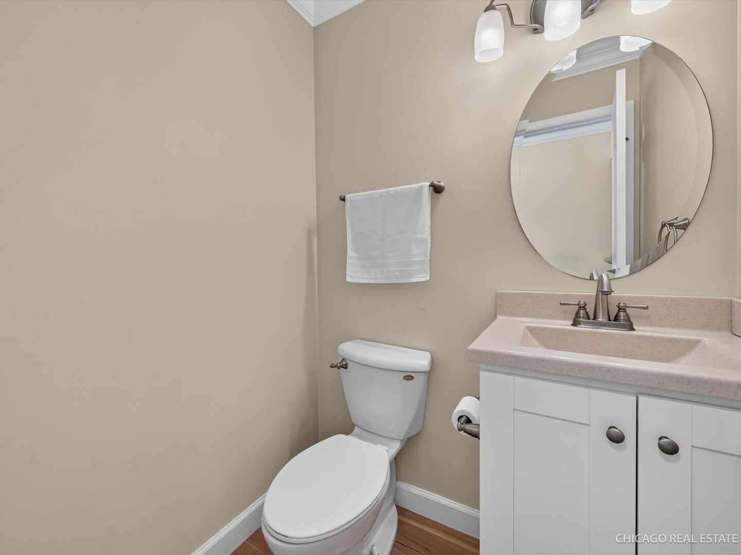 221 Julie Lane Property Photo 7