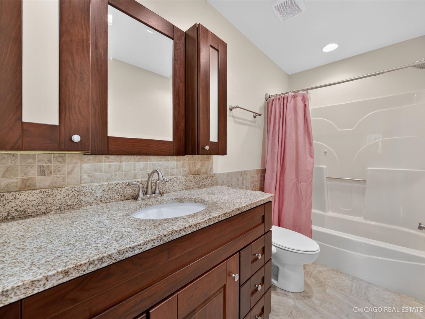 221 Julie Lane Property Photo 10
