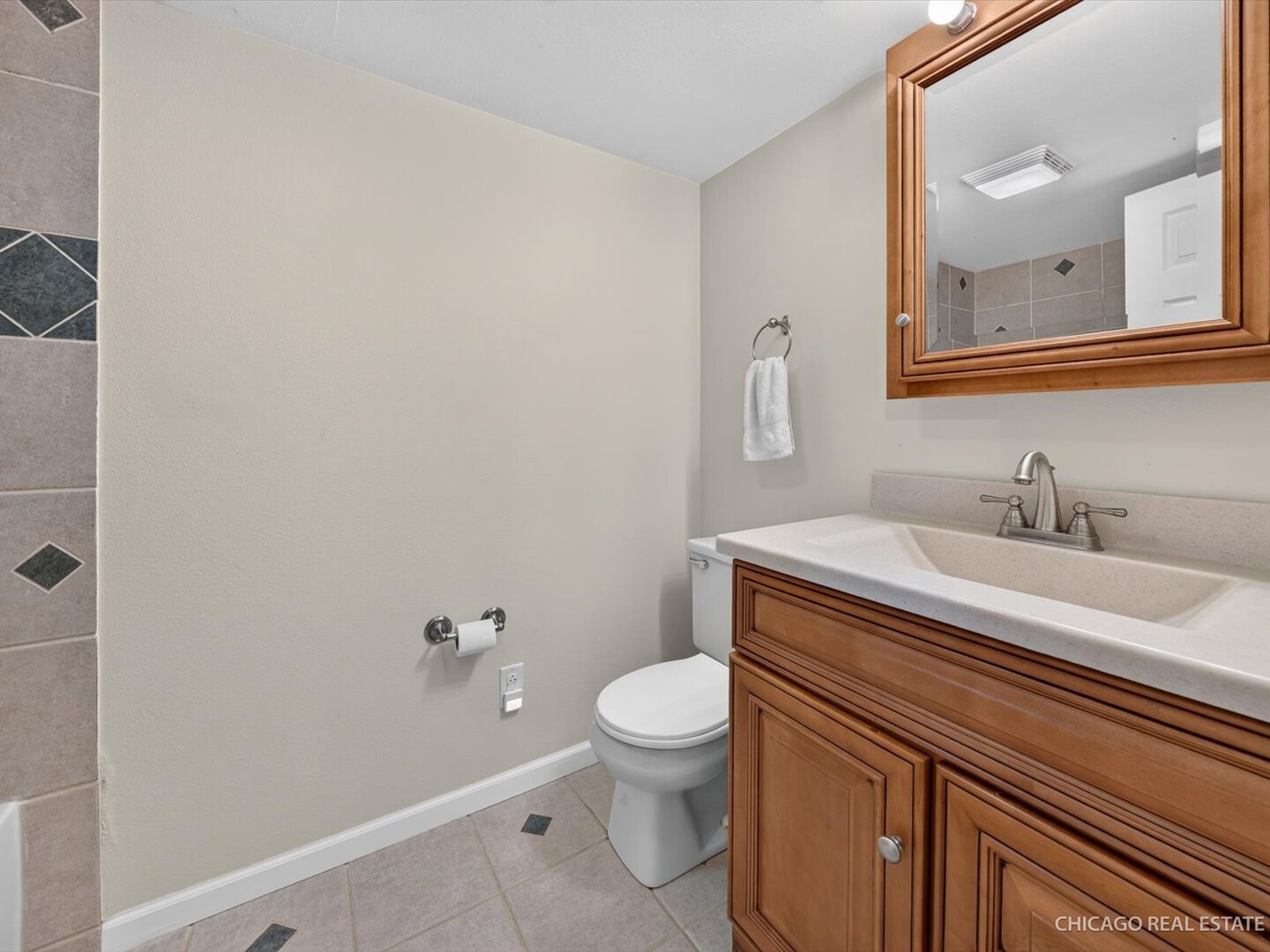 221 Julie Lane Property Photo 13