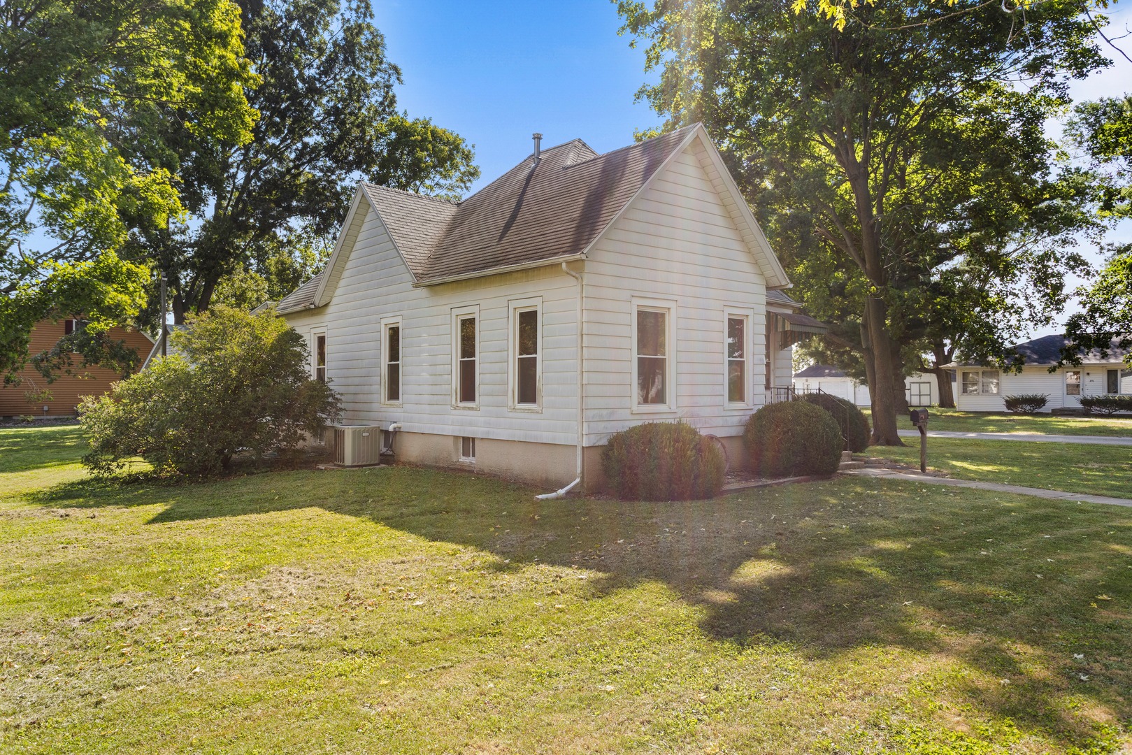 764 S Piatt Street Property Photo 3