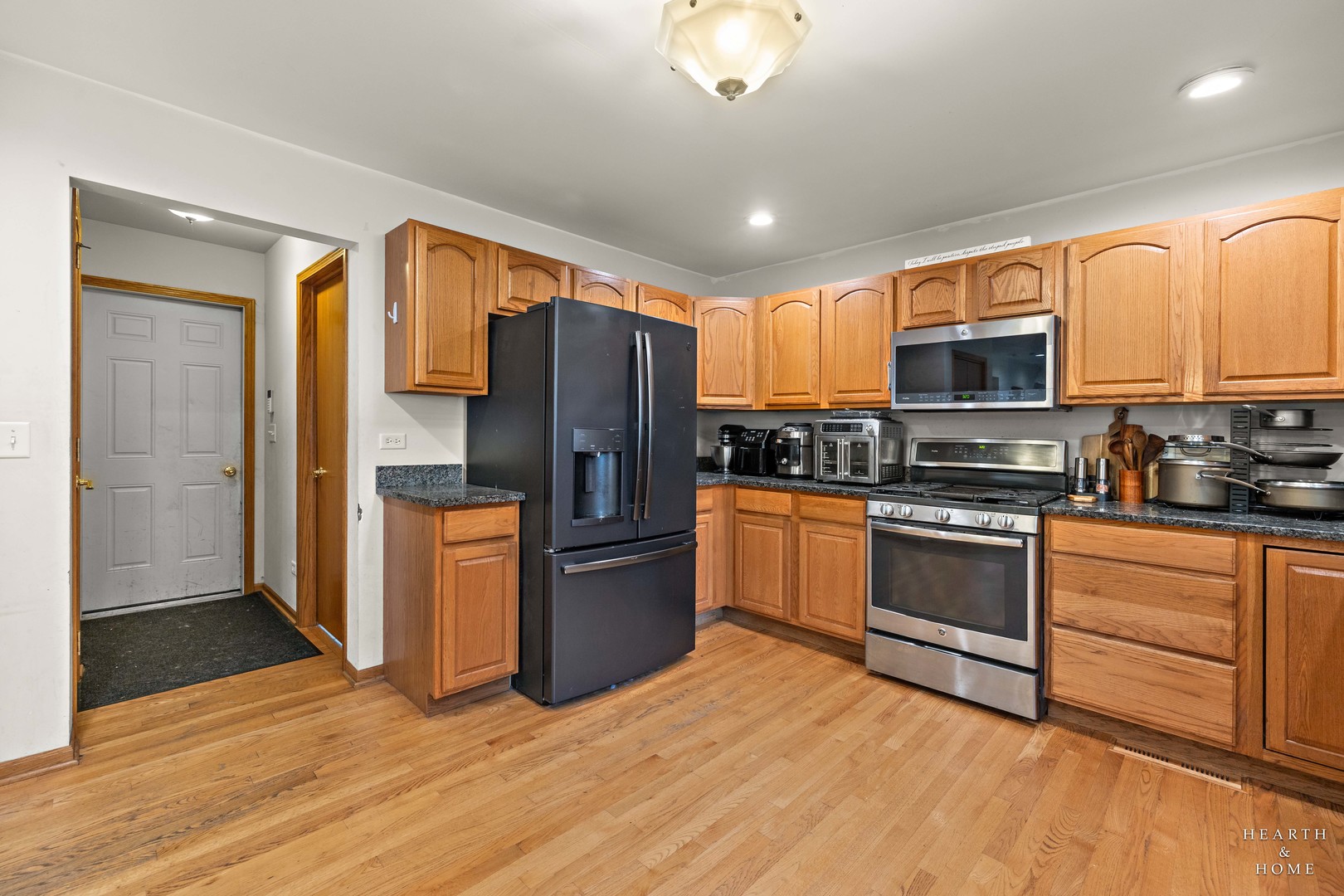 22564 Port Weller Court Property Photo 14