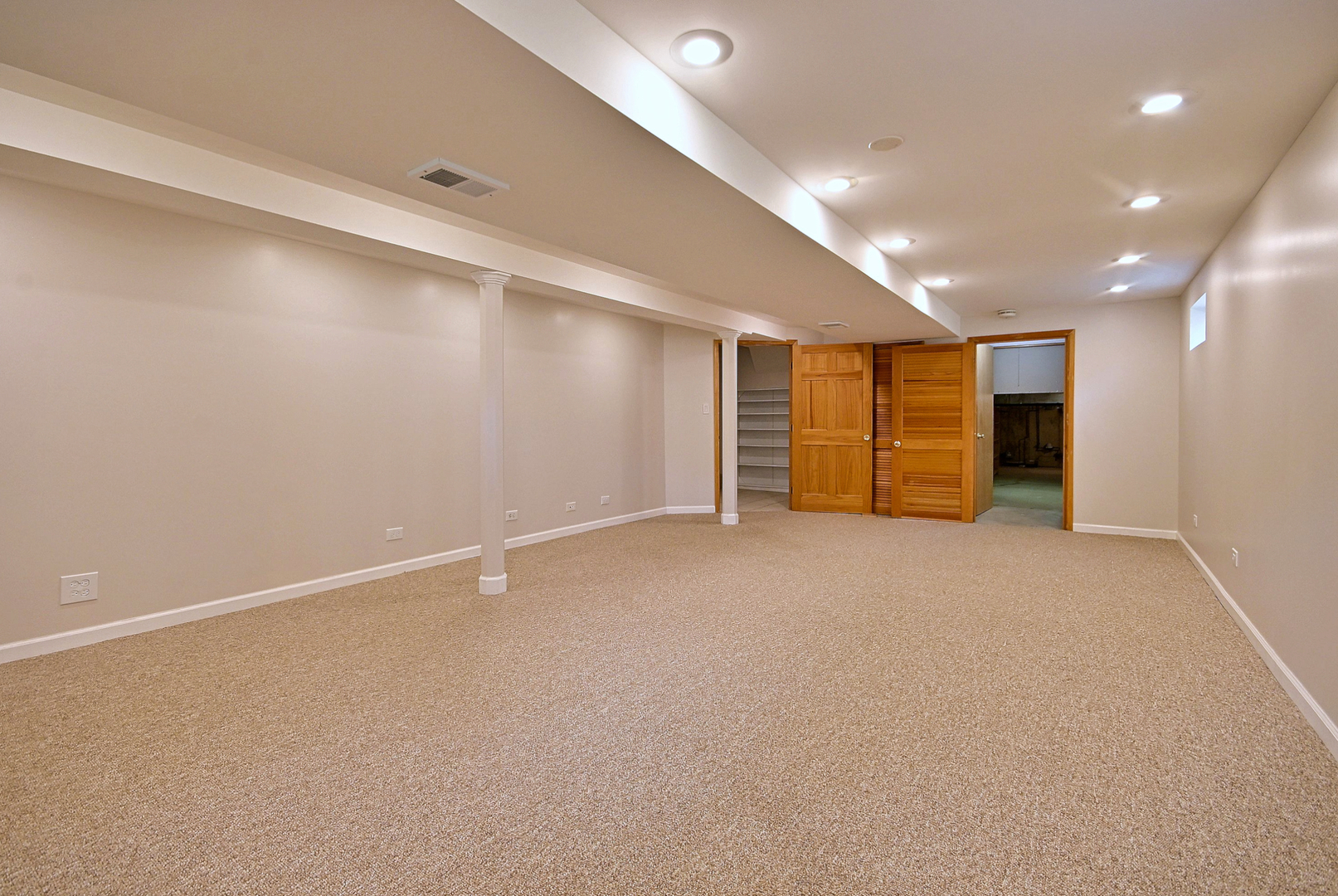 712 67th Street Property Photo 24