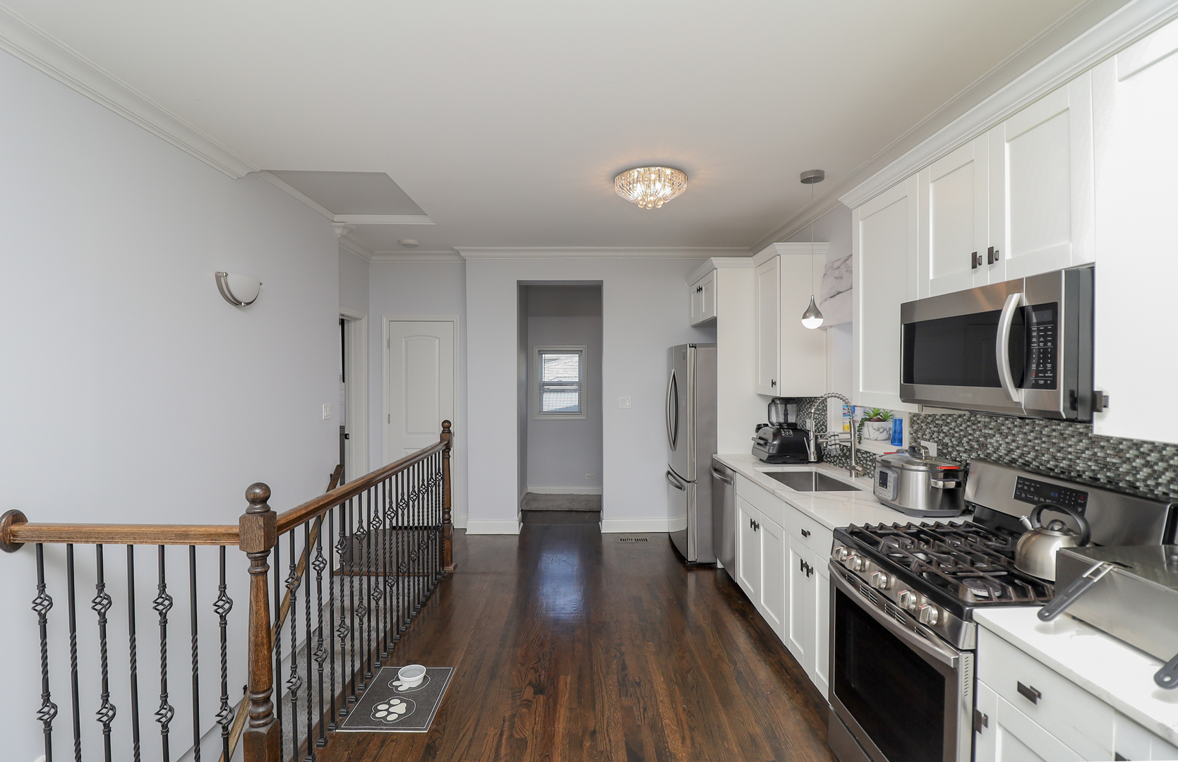 7708 S Wolcott Avenue Property Photo 9