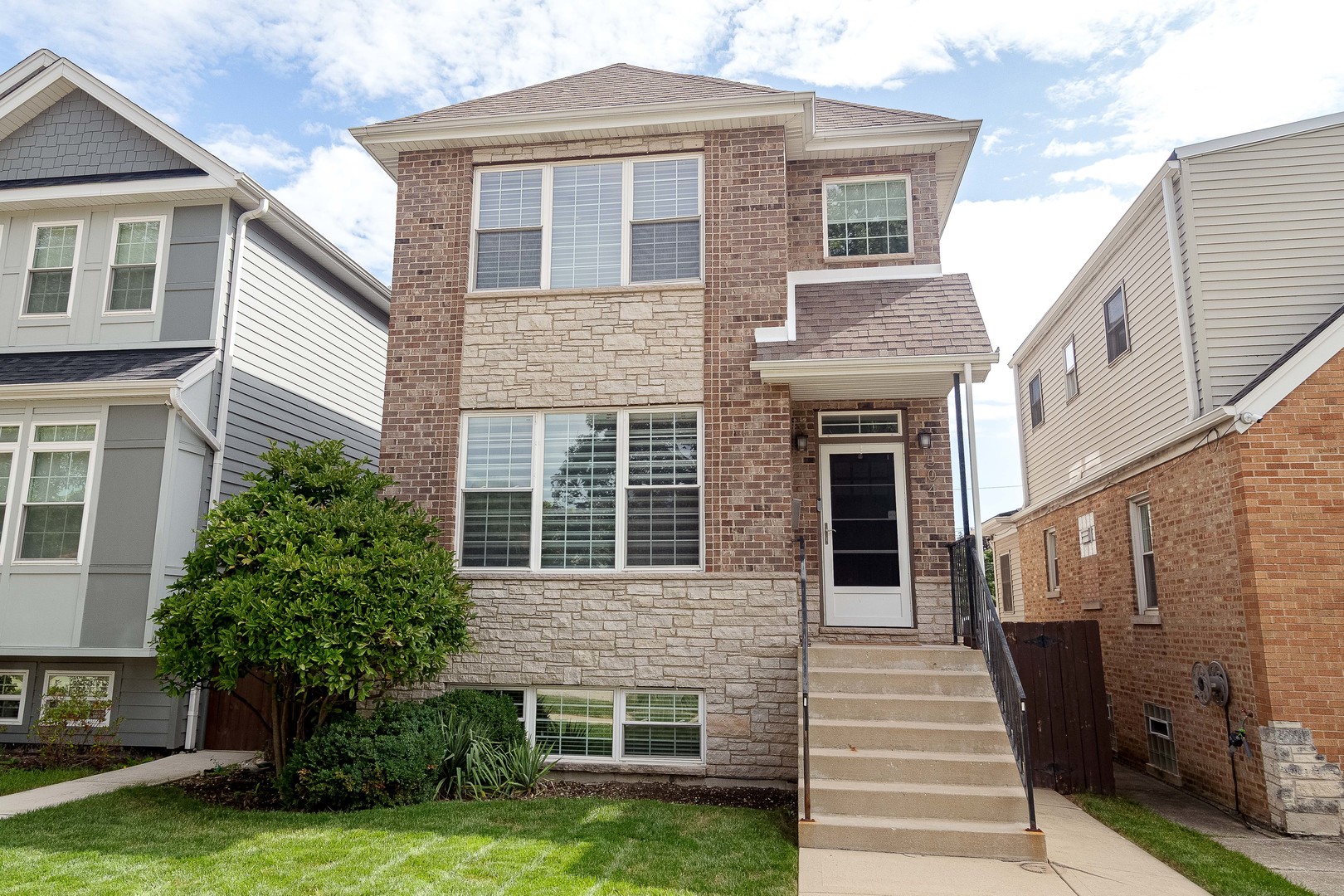 5041 N Normandy Avenue Property Photo 1
