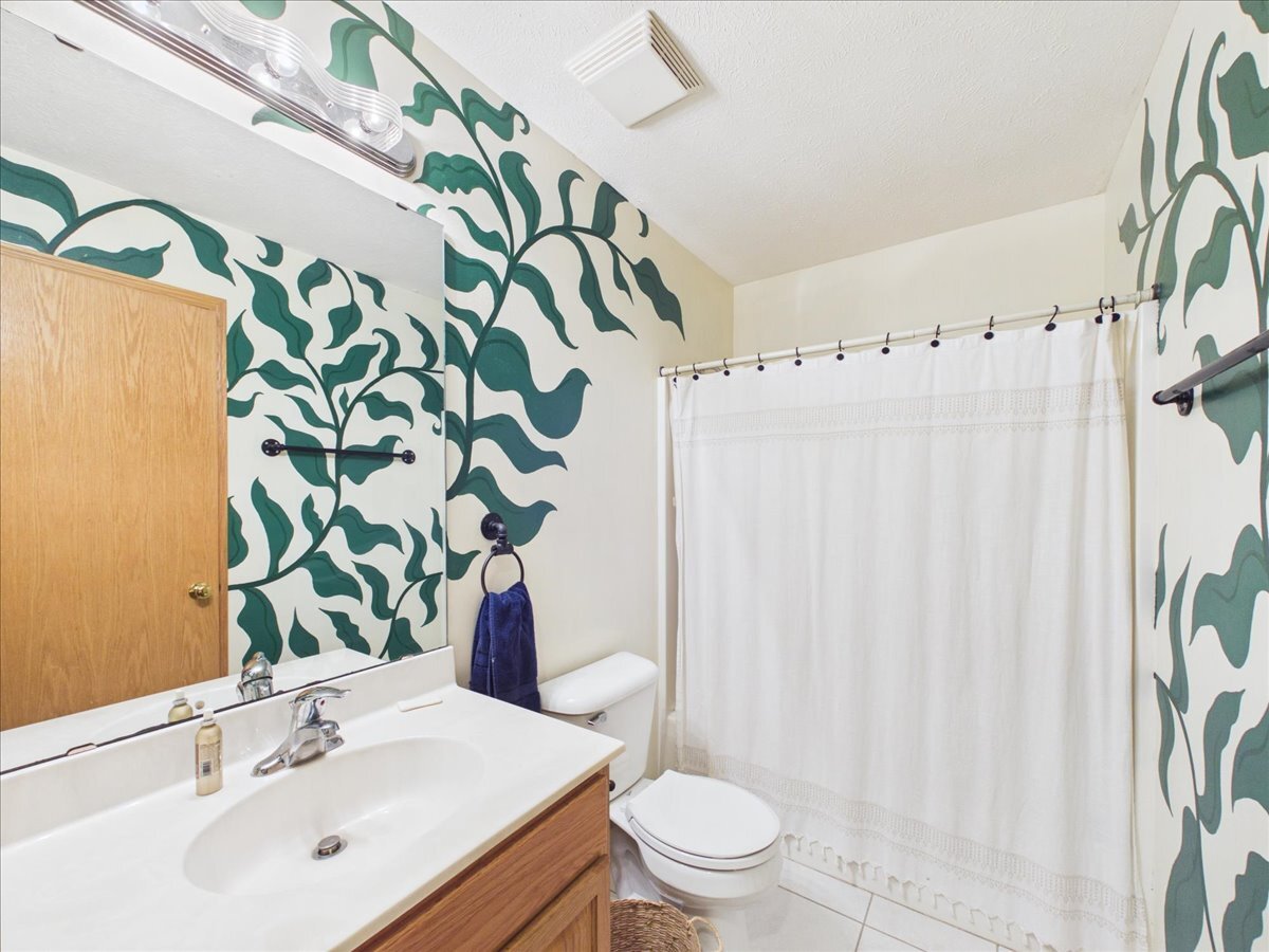 2819 Mary Street Property Photo 26