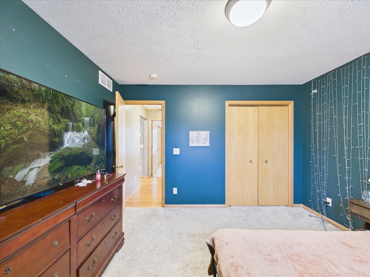 2819 Mary Street Property Photo 27
