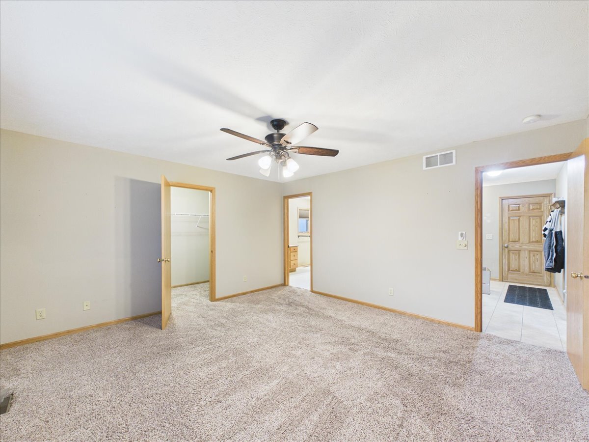 2819 Mary Street Property Photo 29