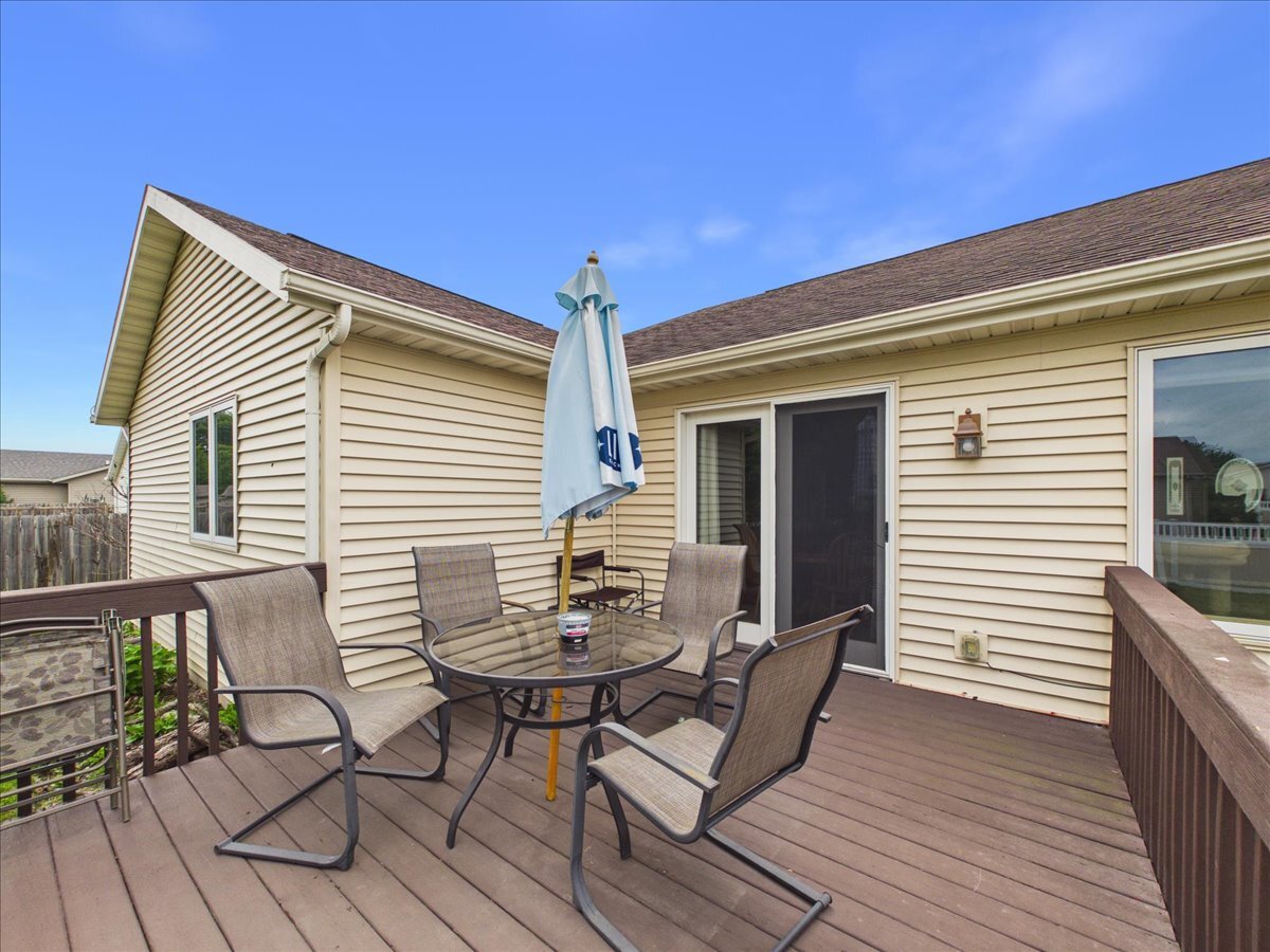 2819 Mary Street Property Photo 46