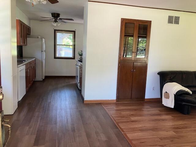 2109 W 7th St Street Property Photo 7