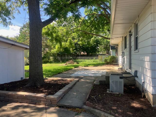 2109 W 7th St Street Property Photo 30