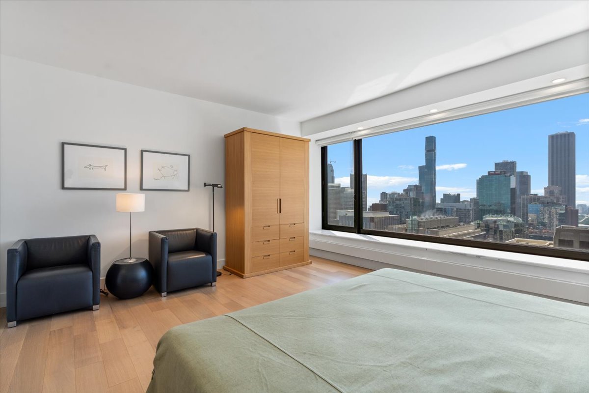 161 E Chicago Avenue 33c Property Photo 22